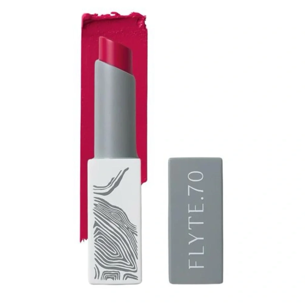 Flyte.70 LipBlot in Cherry Red
